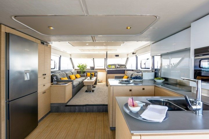 17/05/2017, Porquerolles (FRA,12), Fountaine-Pajot MY 44