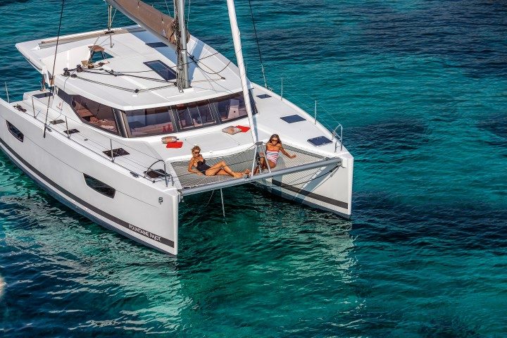 Fountaine-Pajot Lucia 40.