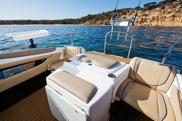 Whittley FF2100 transom